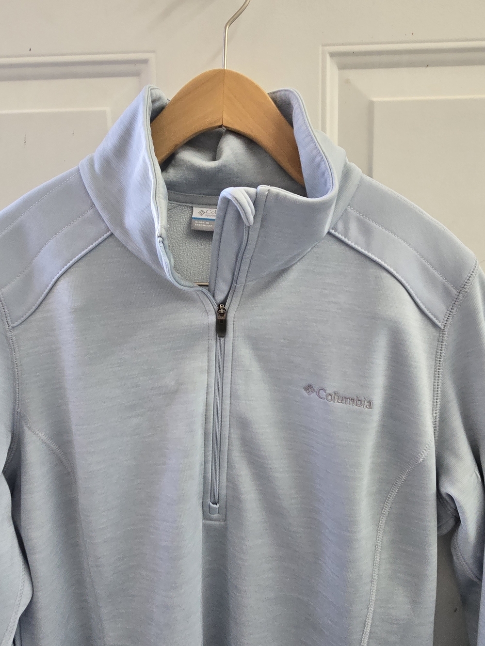Columbia Women's Light Blue Quarter-Zip Pullover - Picture 3 of 5